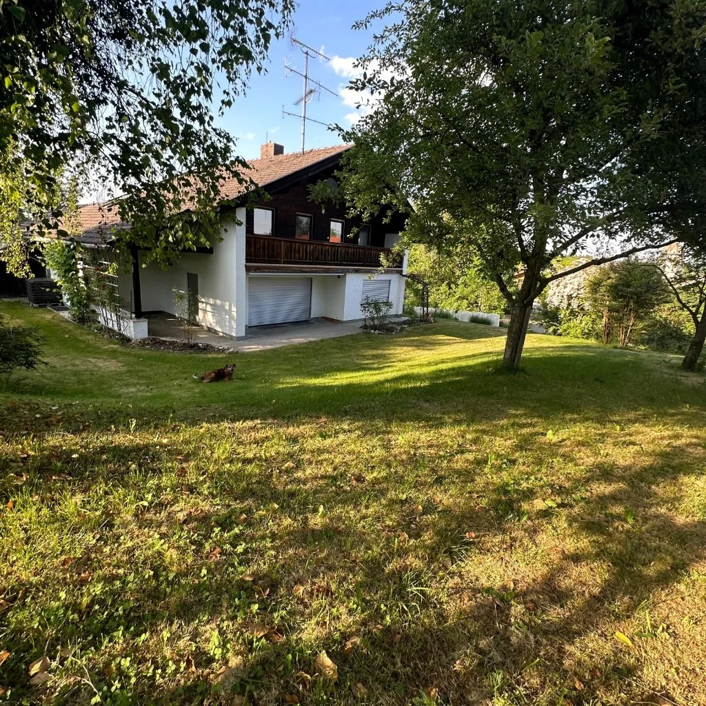 Einfamilienhaus mit Garten in Egling